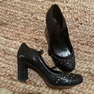 BLACK STUDDED MARY JANE HEELS